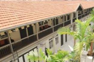 Muntri Mews