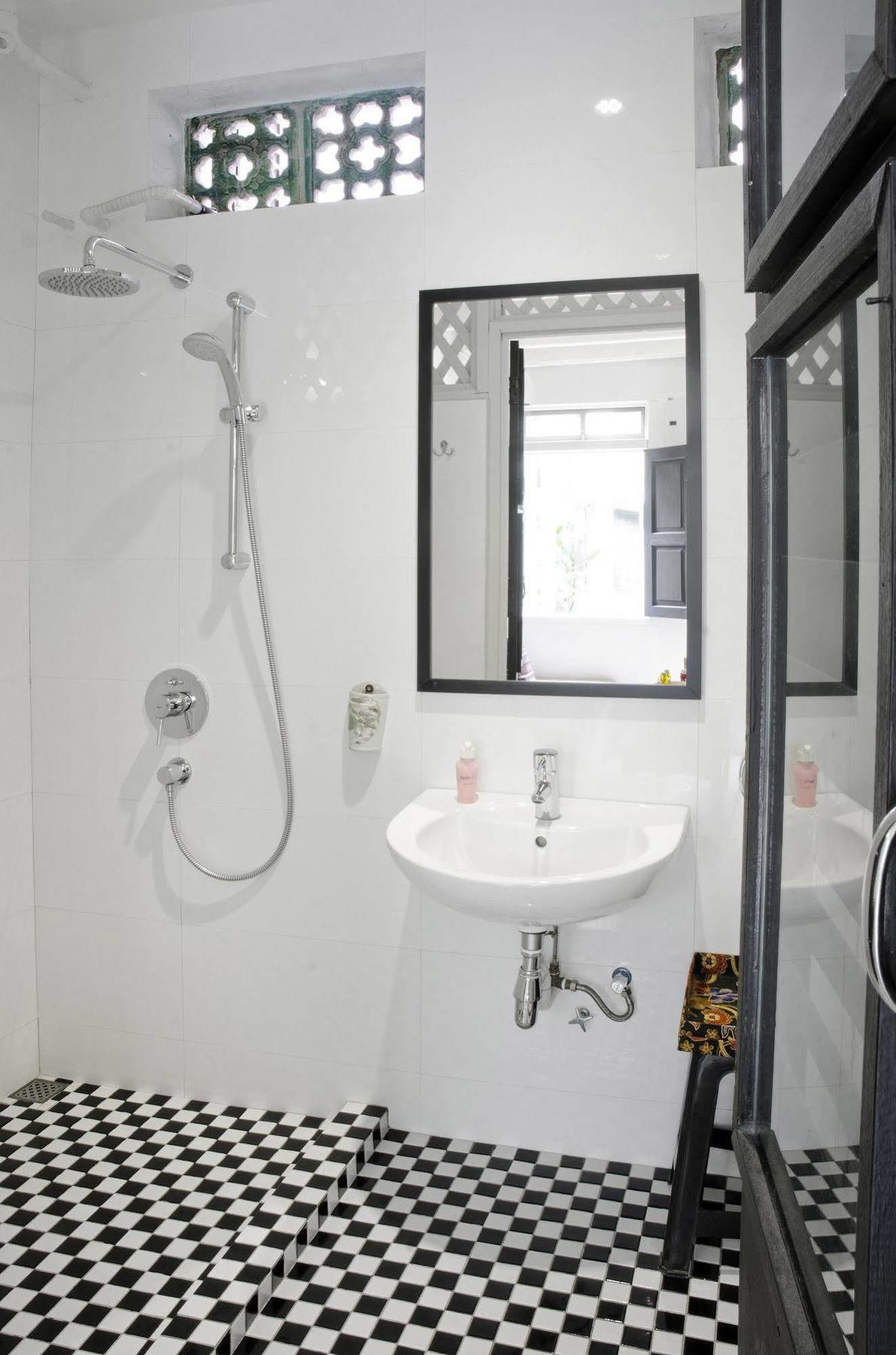Hotel Muntri Mews 4*