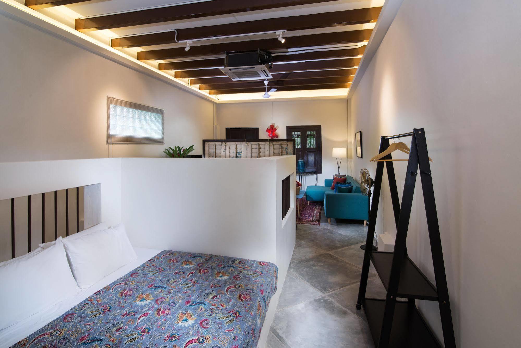 Muntri Mews Hotel 4*